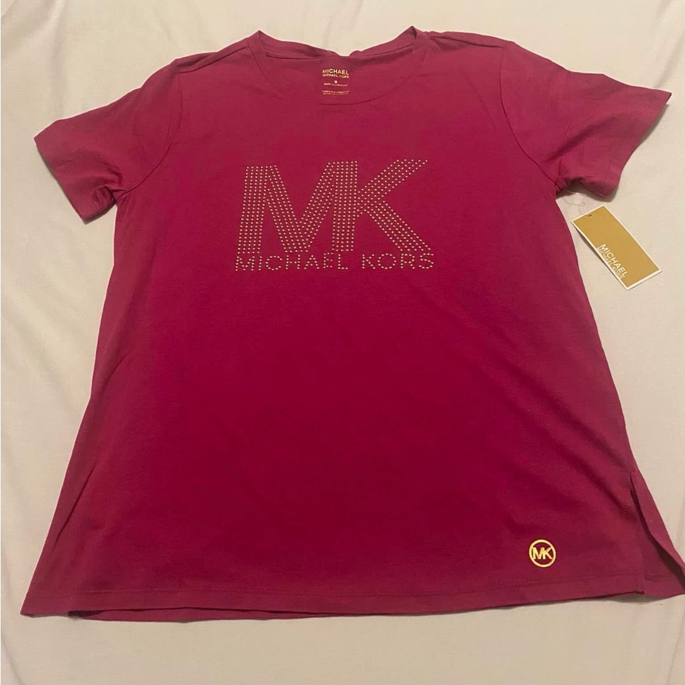 Never worn. Smoke and pet free home.